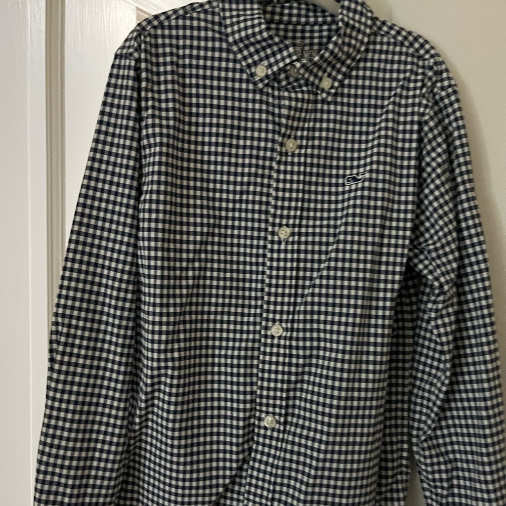 Vineyard Vines Boys performance dress shirt size 6